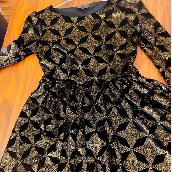 Topshop Dresses & Skirts - Black & Gold Star Print Dress from Topshop (Sz 6)